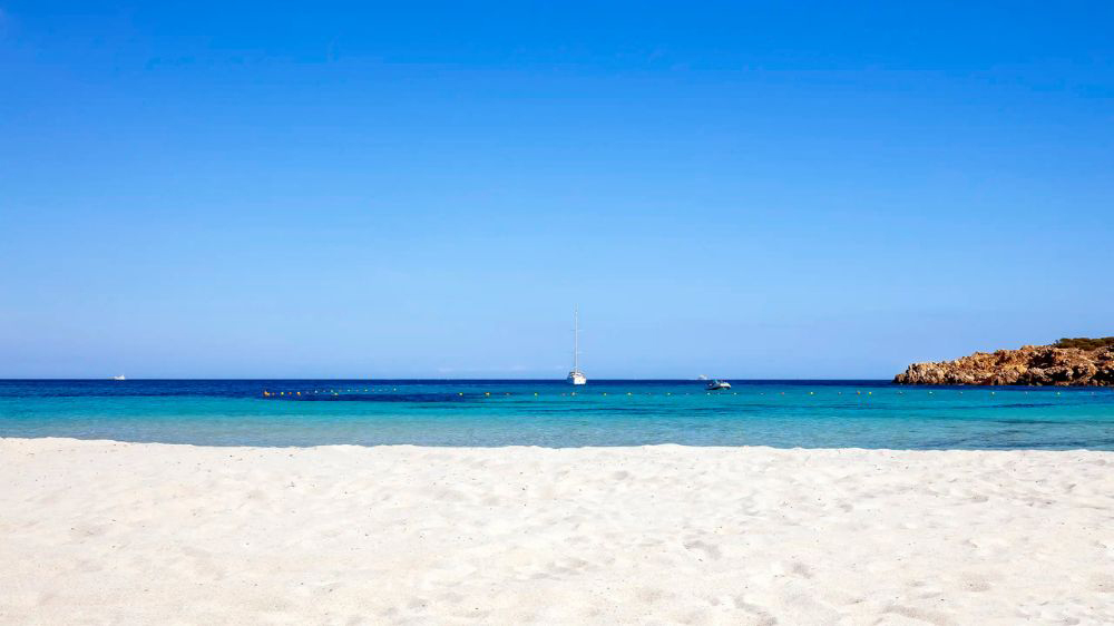 Omgivningen  Costa Smeralda (Smaragdkusten)